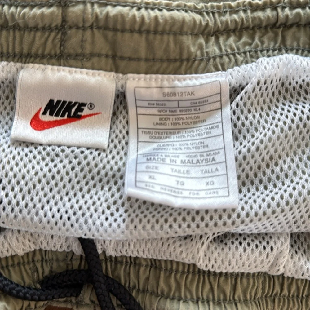 Nike Men’s Vintage Style Nylon Swim Shorts Olive Green Mesh Liner XL Beachwear